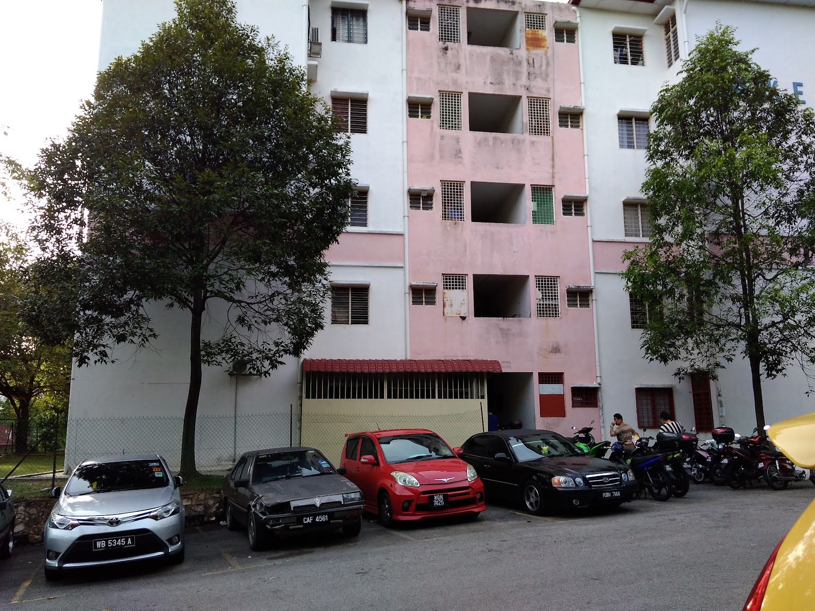 Sri Dahlia Apartment gallery image 2