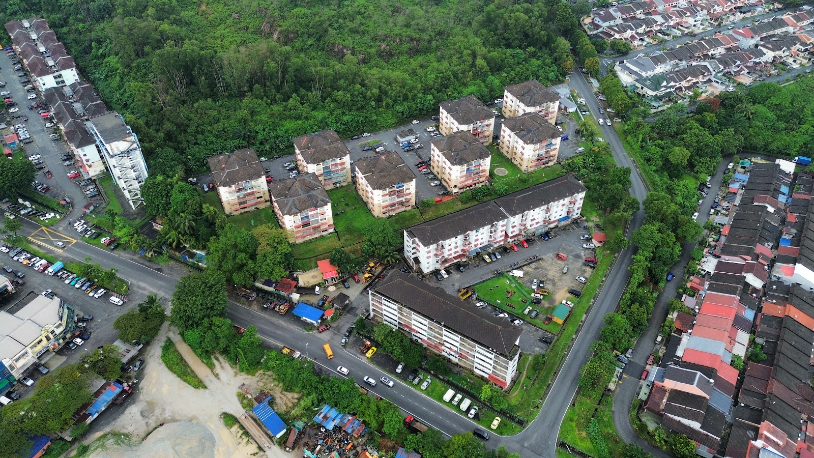 Jasmine Court Apartment gallery image 2