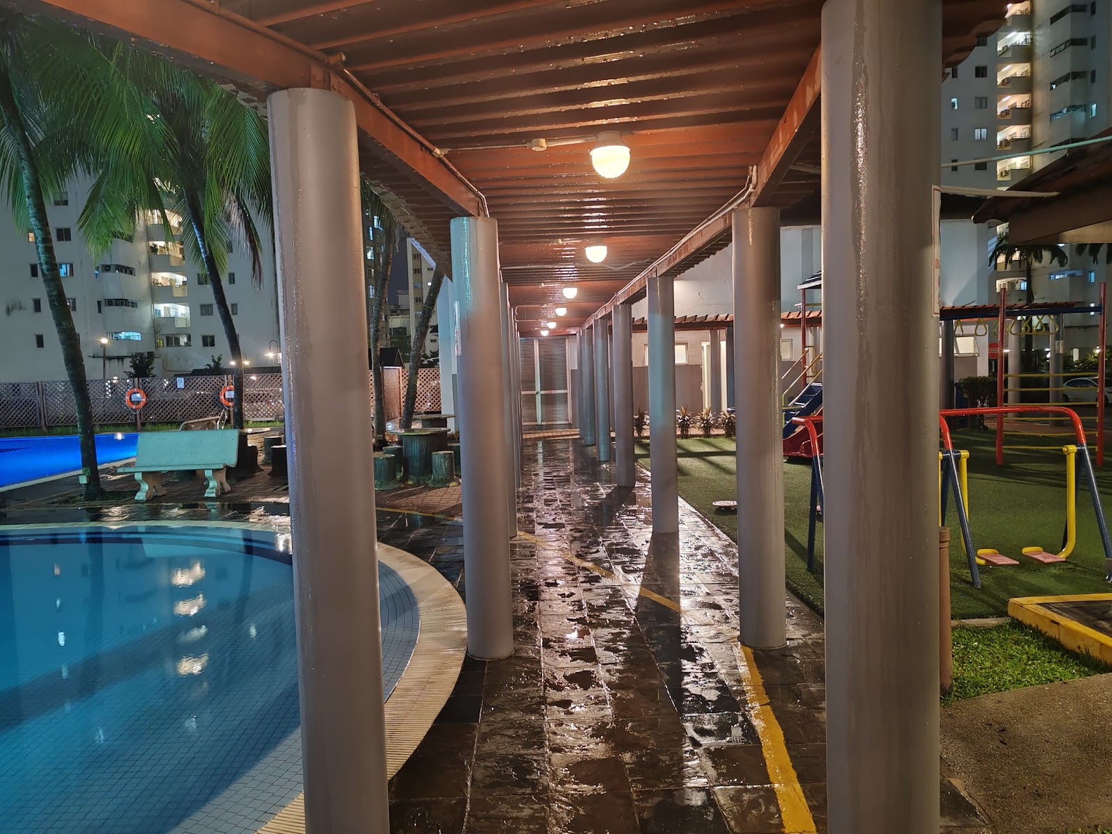 Endah Ria Condominium gallery image 3