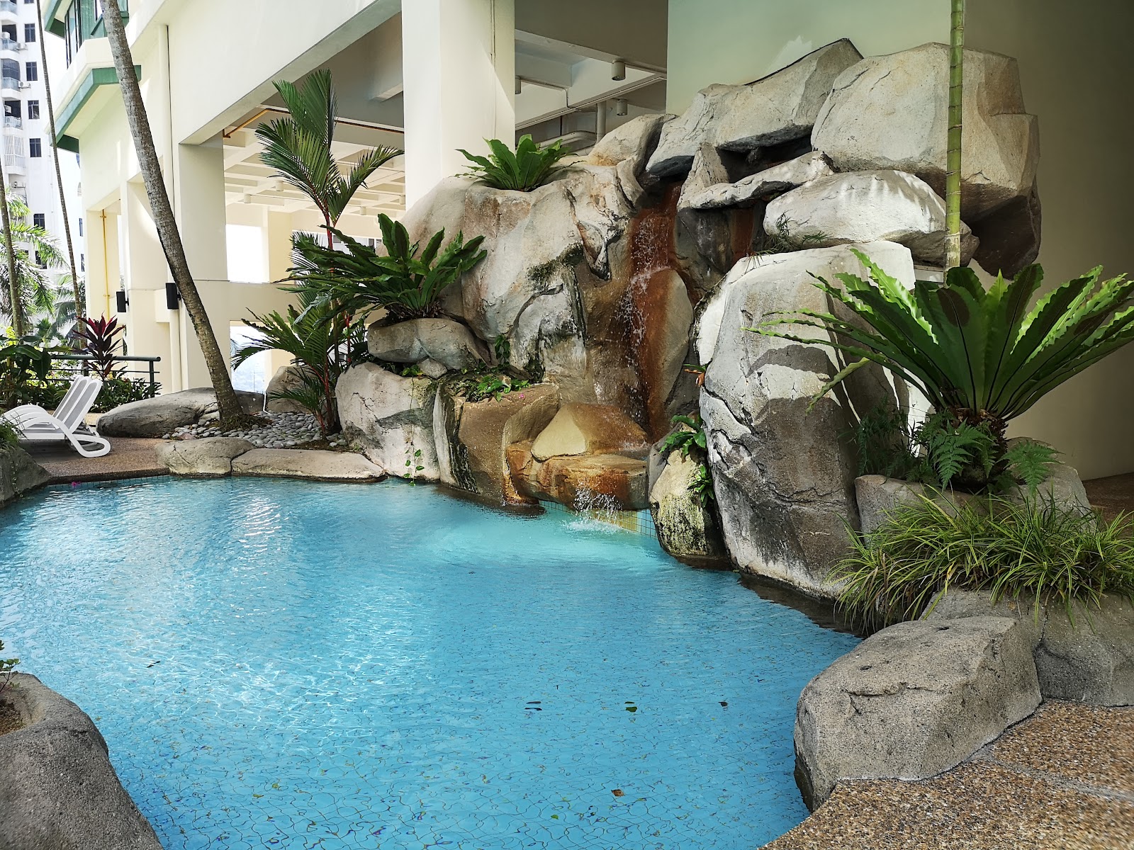 Araville Condominium gallery image 3