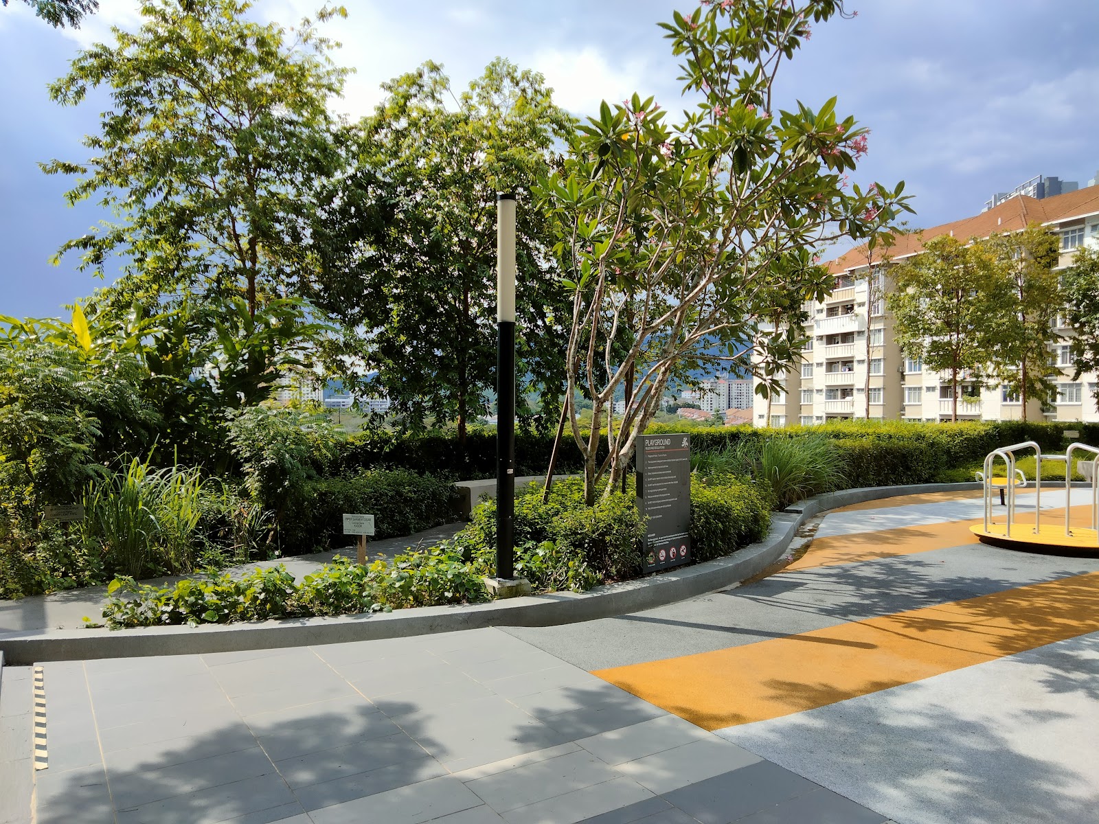 Fortune Centra Residence gallery image 3
