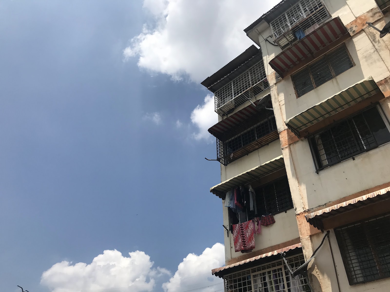 Taman Nirwana Flat gallery image 2