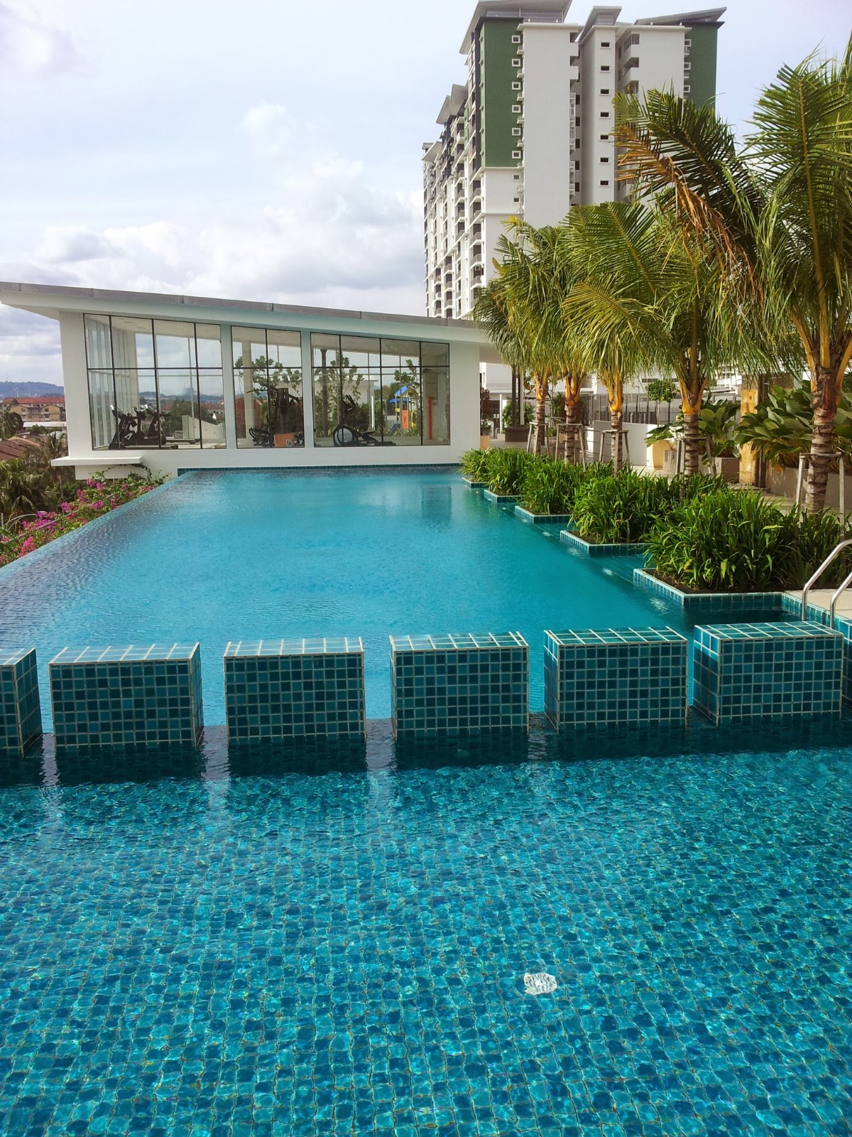 Pearl Avenue Condominium Block C&D gallery image 3